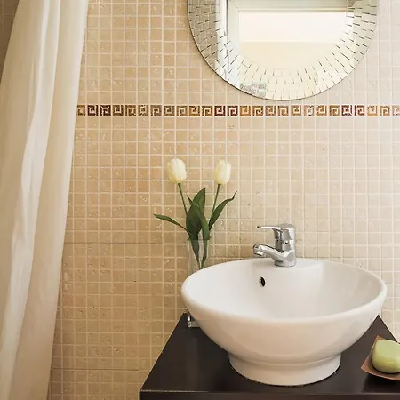 Montaber - Plaza Espana Apartment