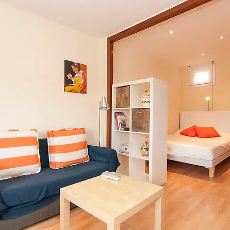 Montaber - Plaza Espana Apartment