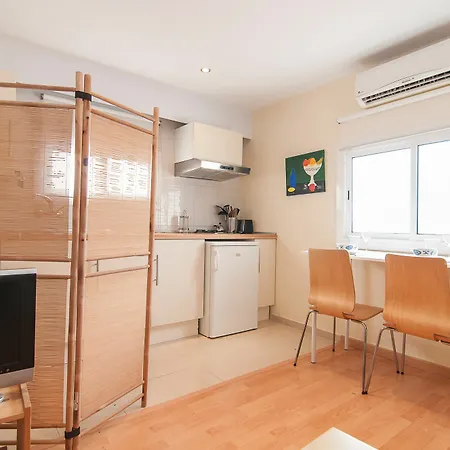 Montaber - Plaza Espana Apartment *